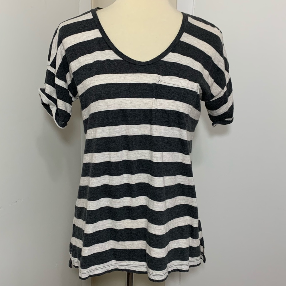 Ann Taylor LOFT Short Sleeve Top